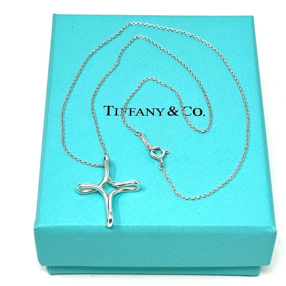 Authentic Tiffany & Co. Elsa Peretti Silver Infinity Necklace